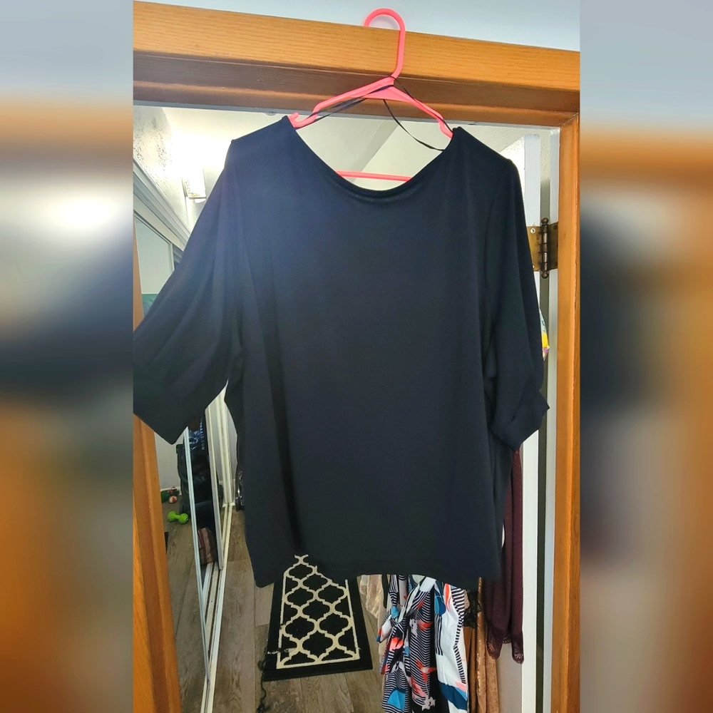 XXL Black short sleeve blouse